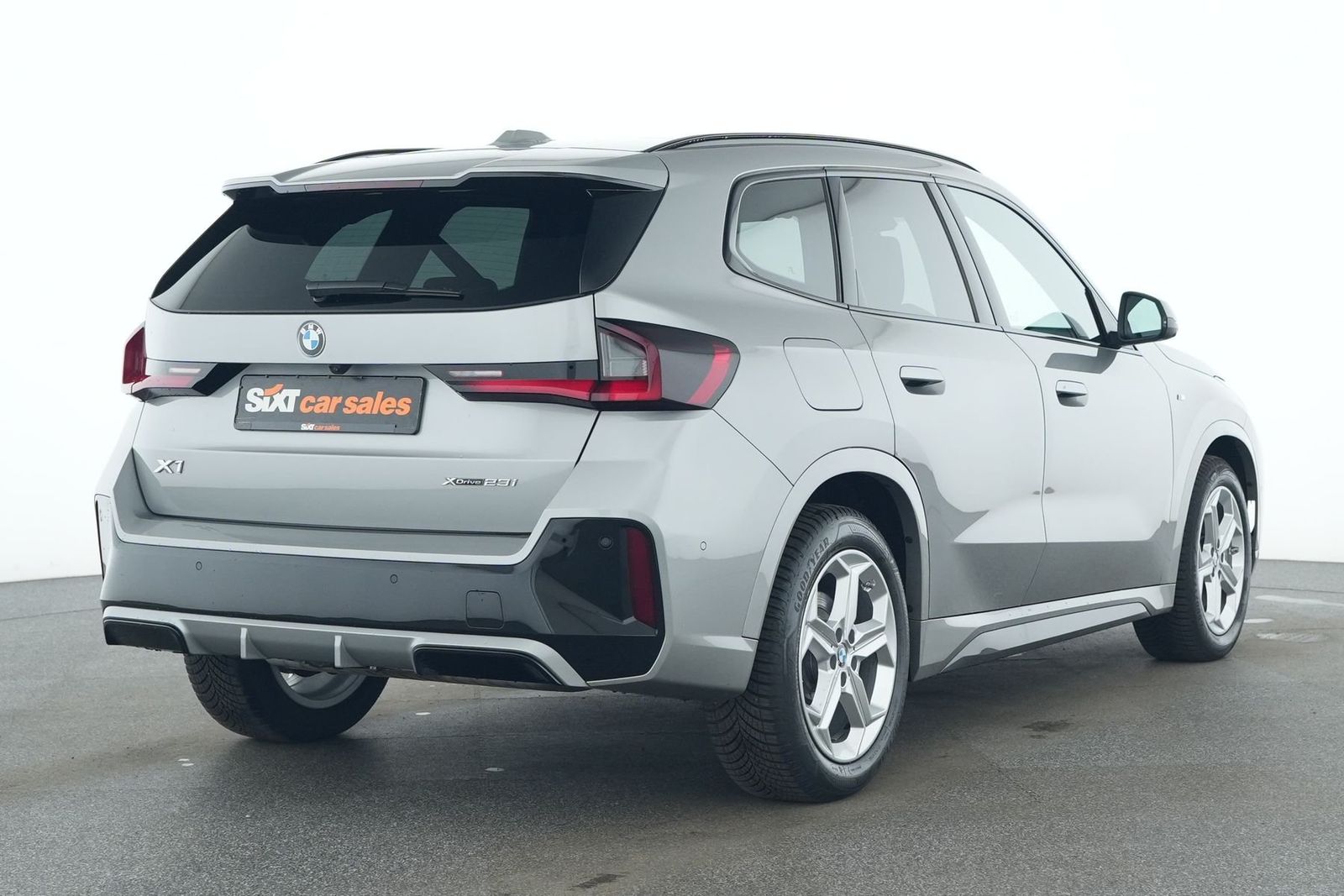 BMW X1 xDrive 23i M Sport PANO HUD ad.LED ACC AHK foto 5
