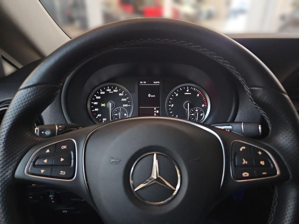 Fahrzeugabbildung Mercedes-Benz Vito 119 Kasten kompakt 4x4 LED Navi PTS RFK SHZ