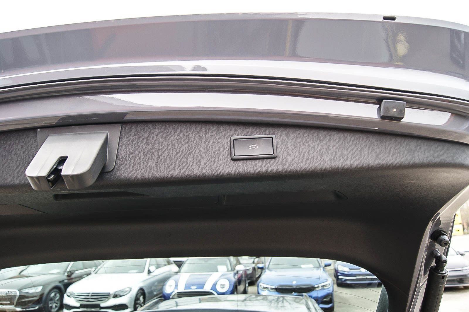 Fahrzeugabbildung CUPRA Leon Sportstourer e-HYBRID VIRTUAL ACC XL 1HAND
