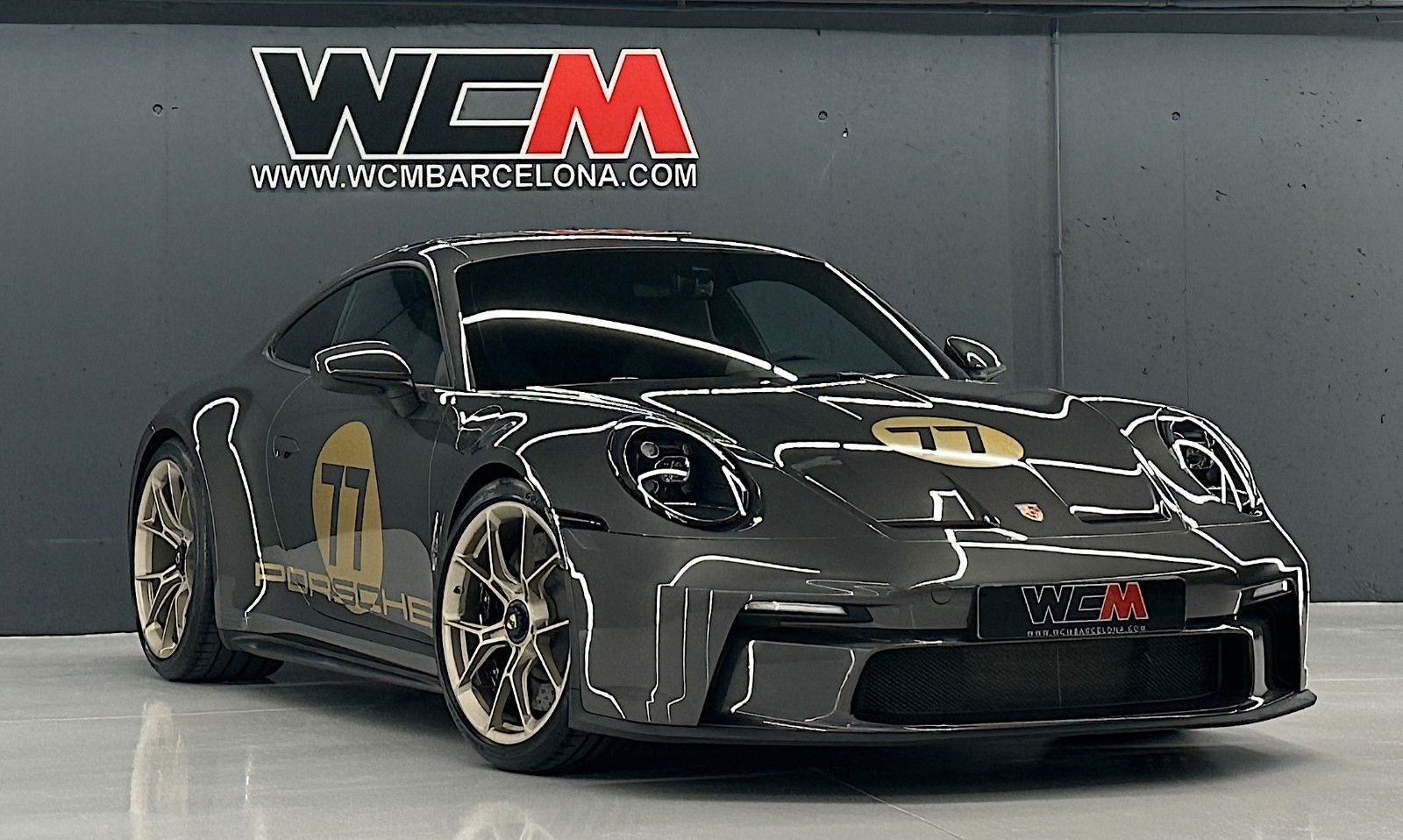 PORSCHE 992 GT3 mit Touring-Paket " PORSCHE APPROVED"