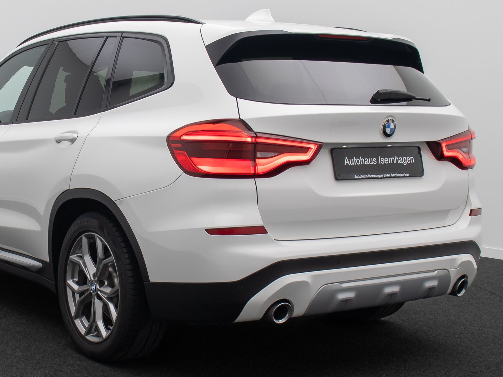 Fahrzeugabbildung BMW X3 xD20d xLine HUD DAB Panorama Alarm H/K 19Zoll