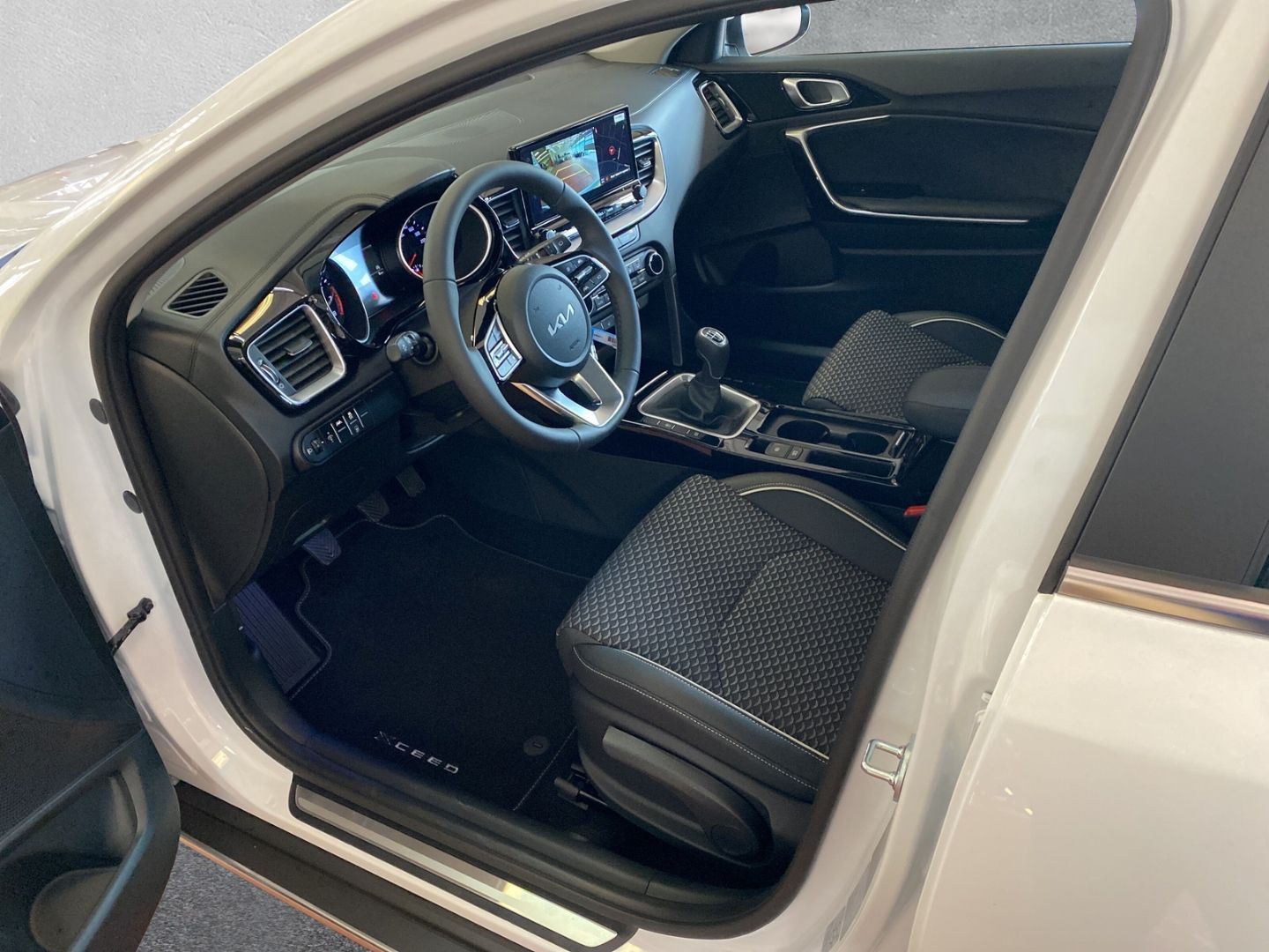 Fahrzeugabbildung Kia XCeed VISION 1.0 T-GDI *KOMFORT-PAKET*