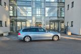 BMW 320 Baureihe 3 Touring 320i - BMW 320 aus 2009: Kombi