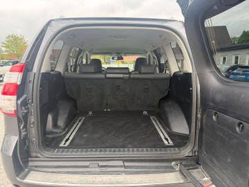Toyota Land Cruiser - 10