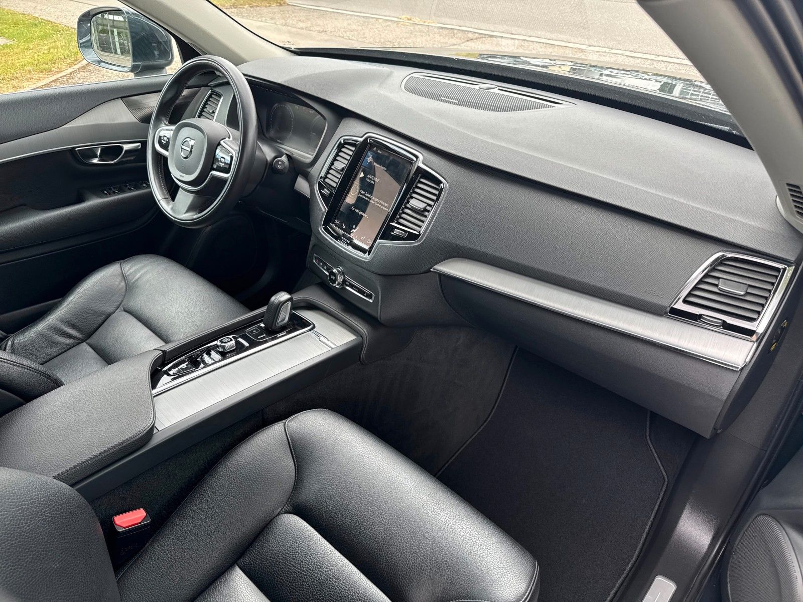 Fahrzeugabbildung Volvo XC90 Inscription Expression Recharge, WINTERPAKE