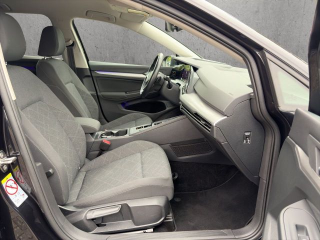 Golf VIII Life 1.5 eTSI DSG/NAVI/L+S/SHZ/LED/