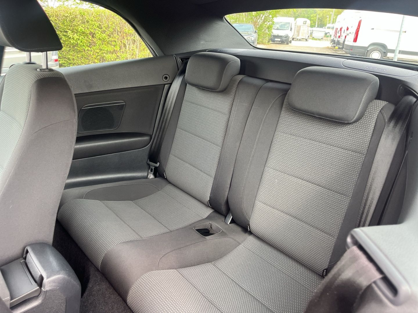Fahrzeugabbildung Volkswagen Golf VI Basis BMT 1.2 TSI Cabrio Navi SHZ Temp