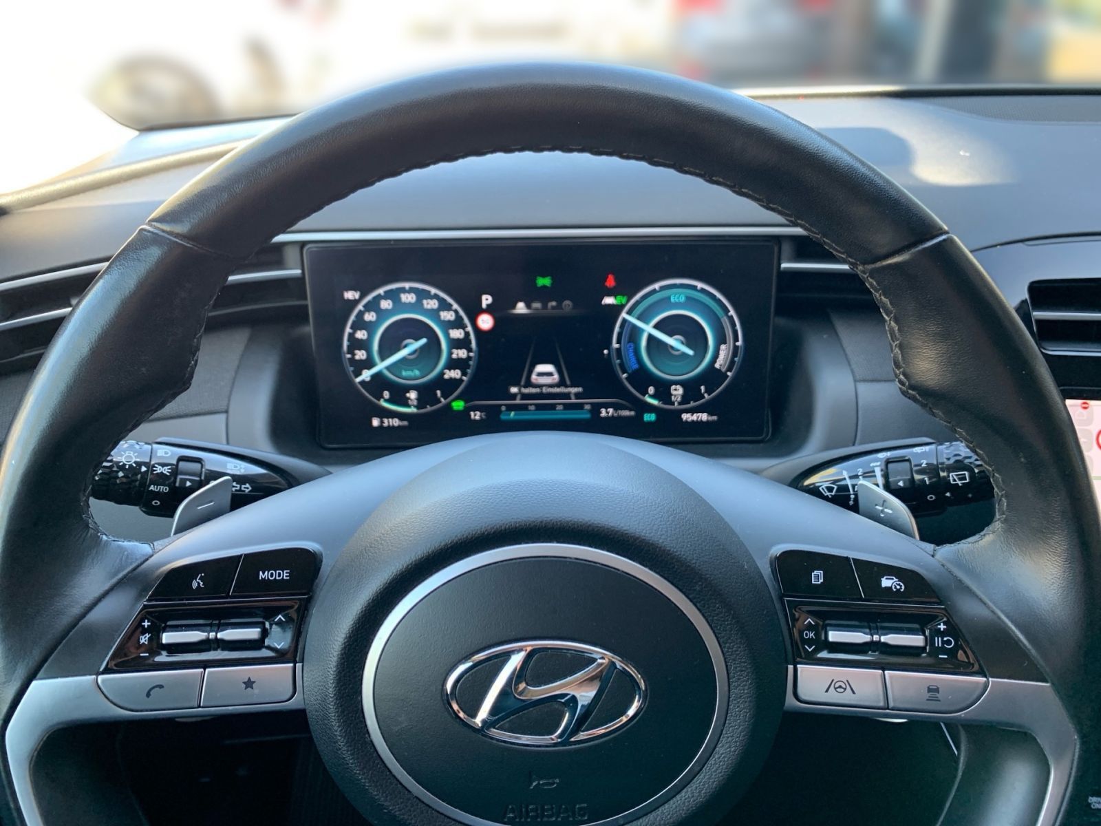 Fahrzeugabbildung Hyundai TUCSON 1.6 T-GDI Trend Plug-In Hybrid 4WD el.HK