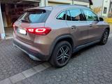 Mercedes-Benz GLA 180 - roségold mit Rückfahrkamera - Mercedes-Benz GLA 180 aus 2023
