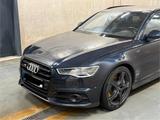Audi S6 4.0 TFSI quattro S tronic Avant - - blaue Audi S6