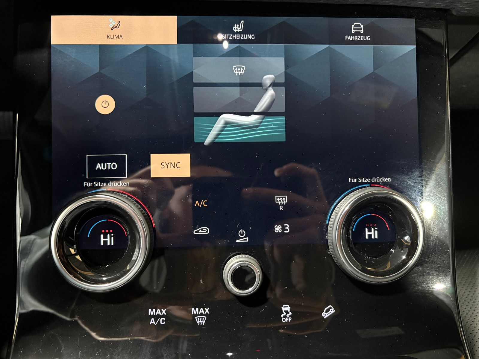 Fahrzeugabbildung Land Rover Range Rover Velar/360*KAM/LED/APPLE/LEDER/