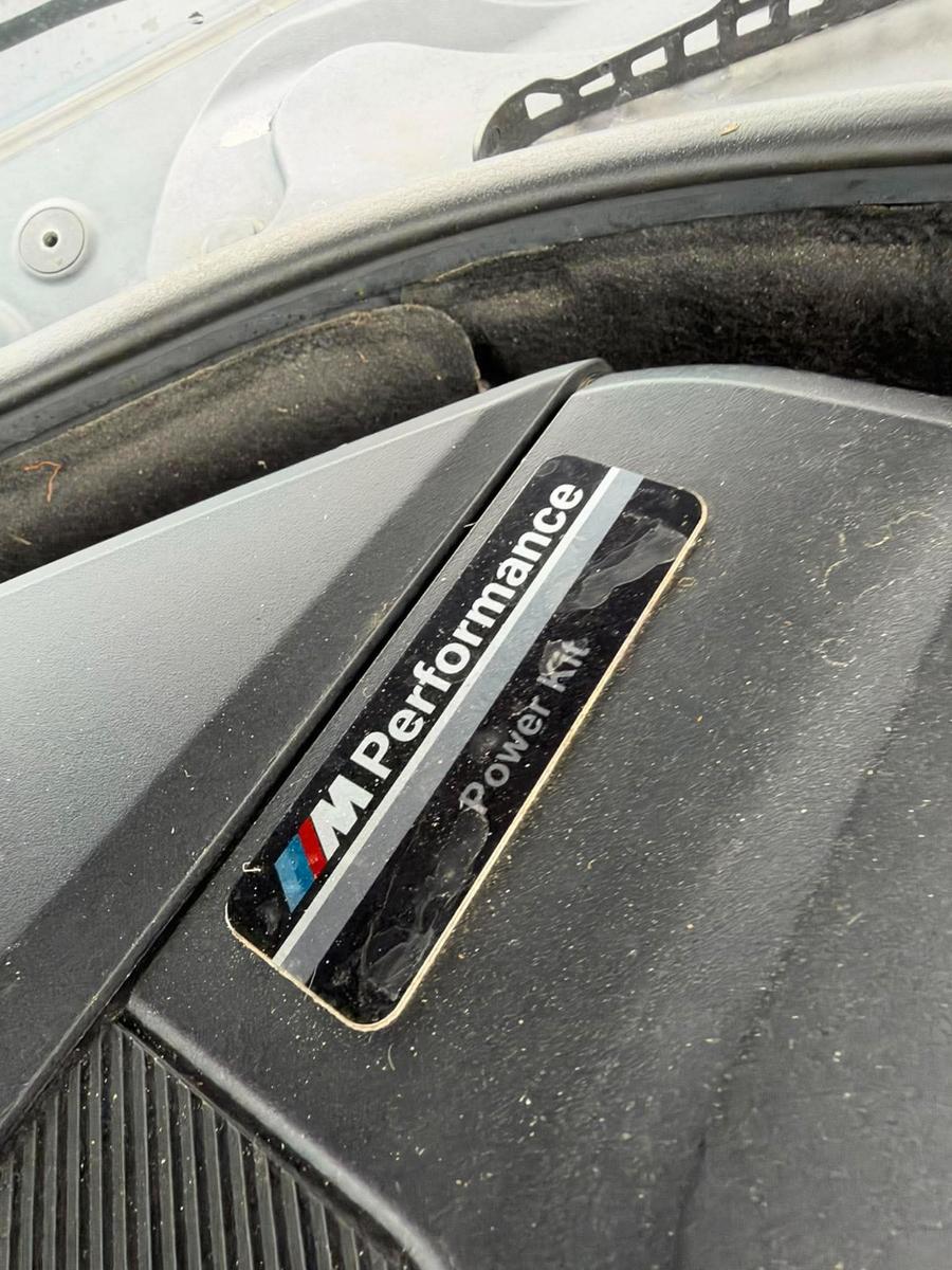 BMW 520 2011 — photo 16