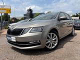 Skoda Octavia Combi 132 KW/DSG/Standheizung/Facelift/ - Skoda Octavia: Leder, Standheizung