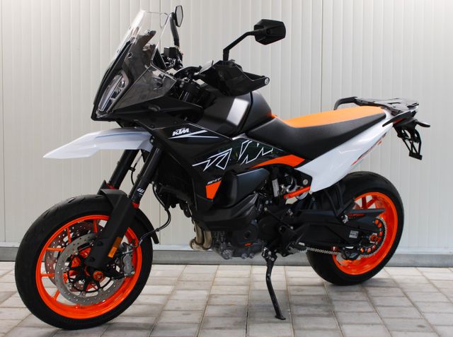 KTM 890 SMT  2024 inklusive Tech Pack und Zubehör