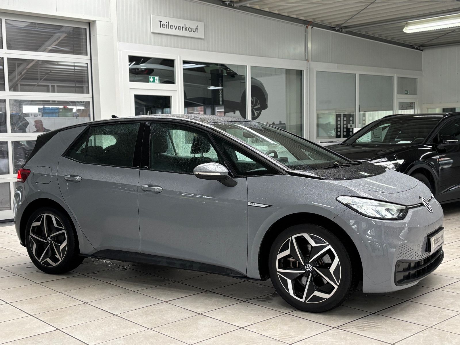 Fahrzeugabbildung Volkswagen ID.3 Pro 107 kW+LED+PDC+NAVI+ISOFIX+GJR