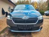 Skoda Fabia Combi Style-KAMERA-KEYLES-LED-AHK-NAVI-ACC - Skoda Fabia: Combi Style