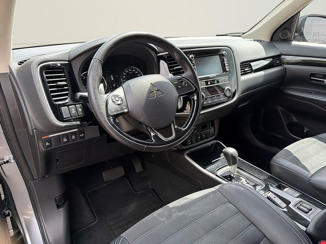 Mitsubishi Outlander Edition+ 2WD+LED+AHK+Carplay+Leder+Len