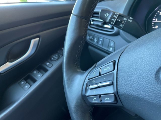 Fahrzeugabbildung Hyundai i30 1.5 T-GDI Mild-Hybrid Trend Navigation, Sitz