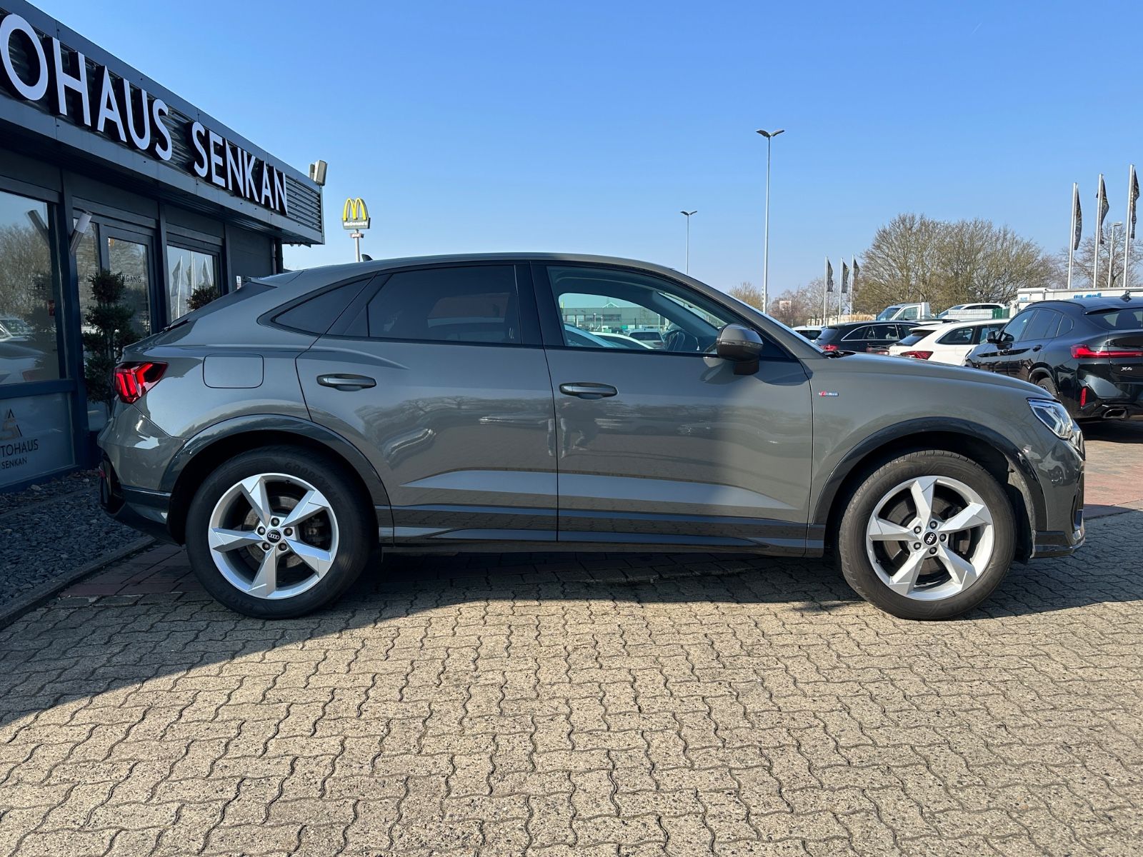 Audi Q3 45 TFSI e Sportback S-LINE*VIRTUAL*AHK*19"ALU foto 8
