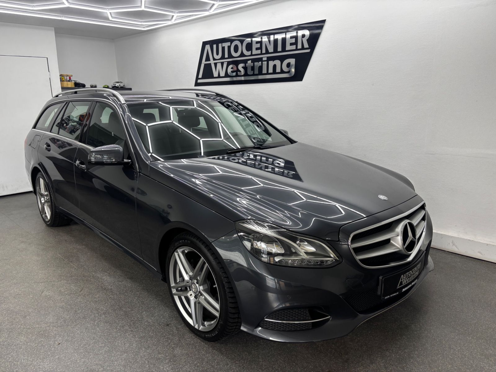 Mercedes E 200