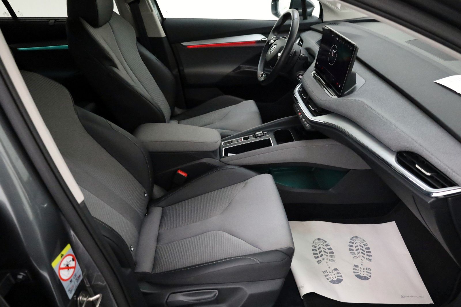 Fahrzeugabbildung SKODA Enyaq 80 Loft,T.Leder,Navi,LED,SH,Kamera,ACC,AHK