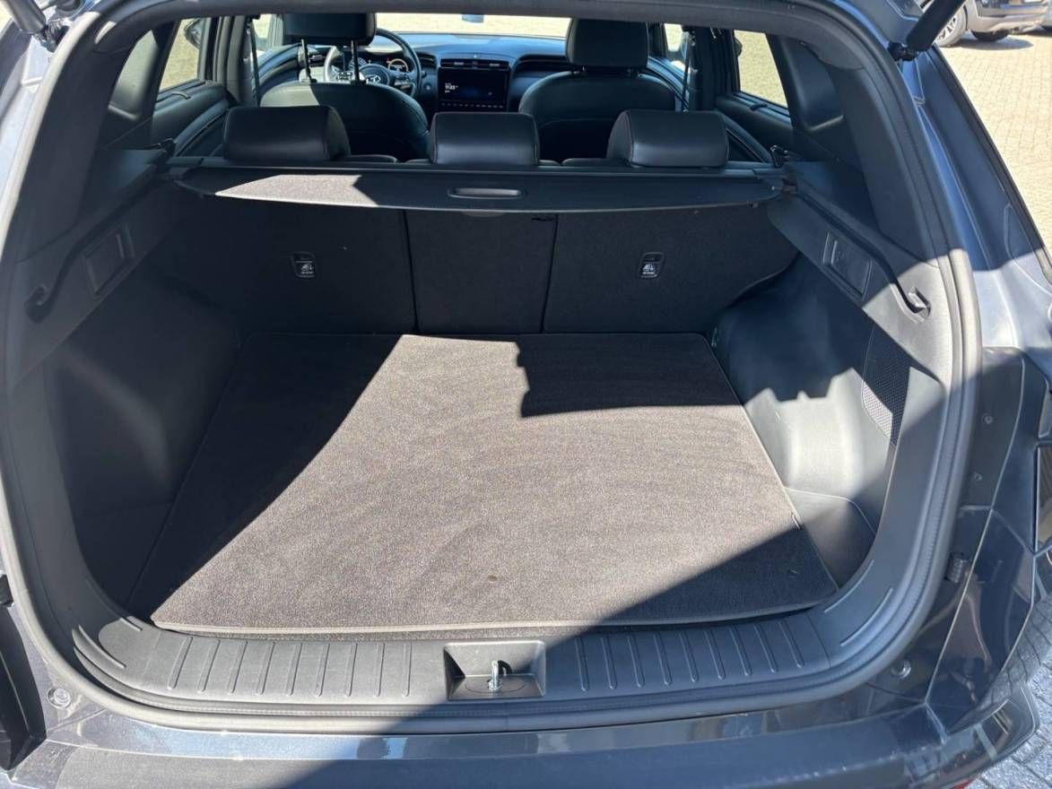 Fahrzeugabbildung Hyundai TUCSON 1.6 GDI 7-DCT 4WD N LINE MJ23 Assistenz P