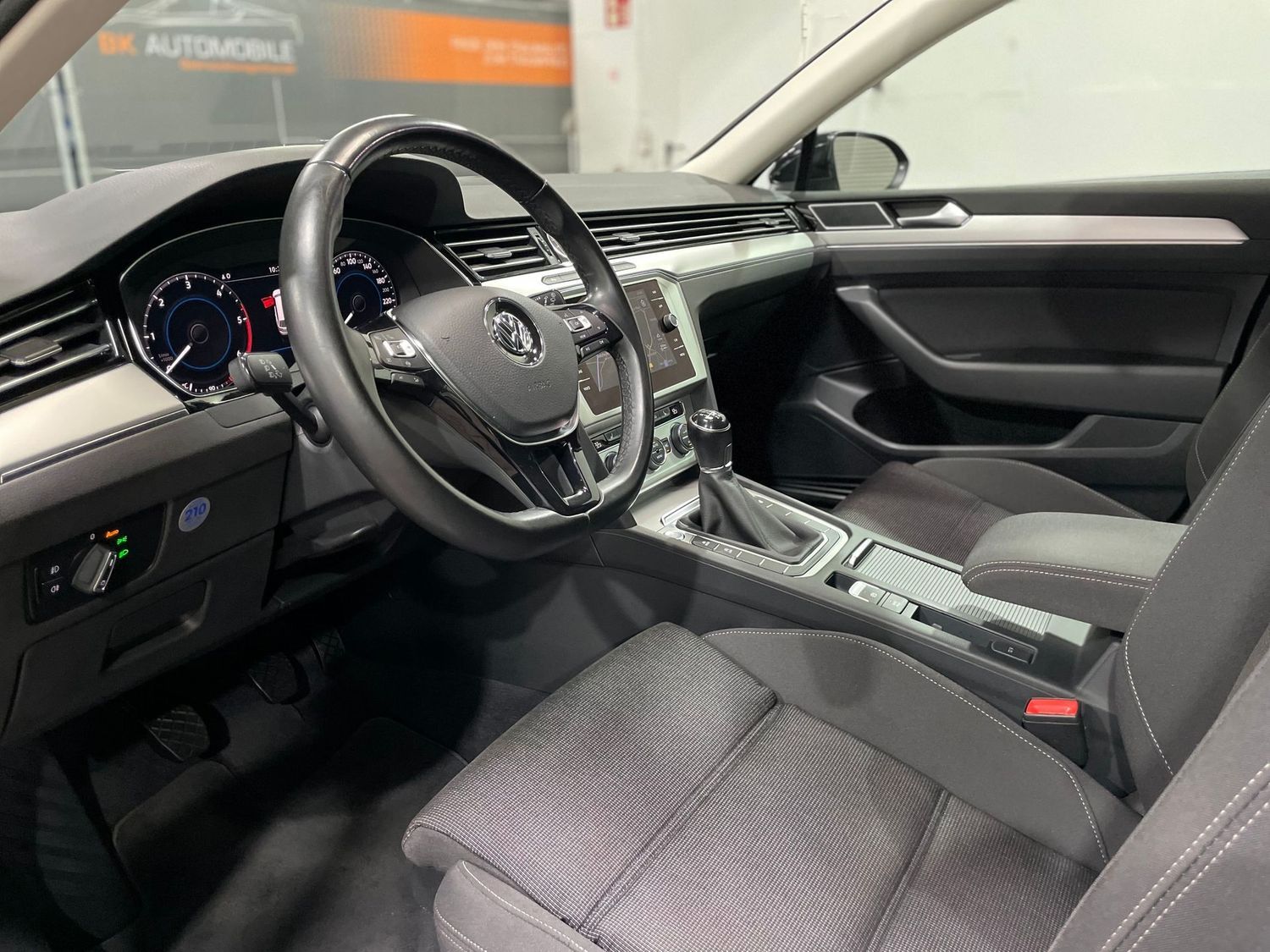 Fahrzeugabbildung Volkswagen Passat 2.0TDI Comfortline#LED#ACC##AHK#Kamera#Ca