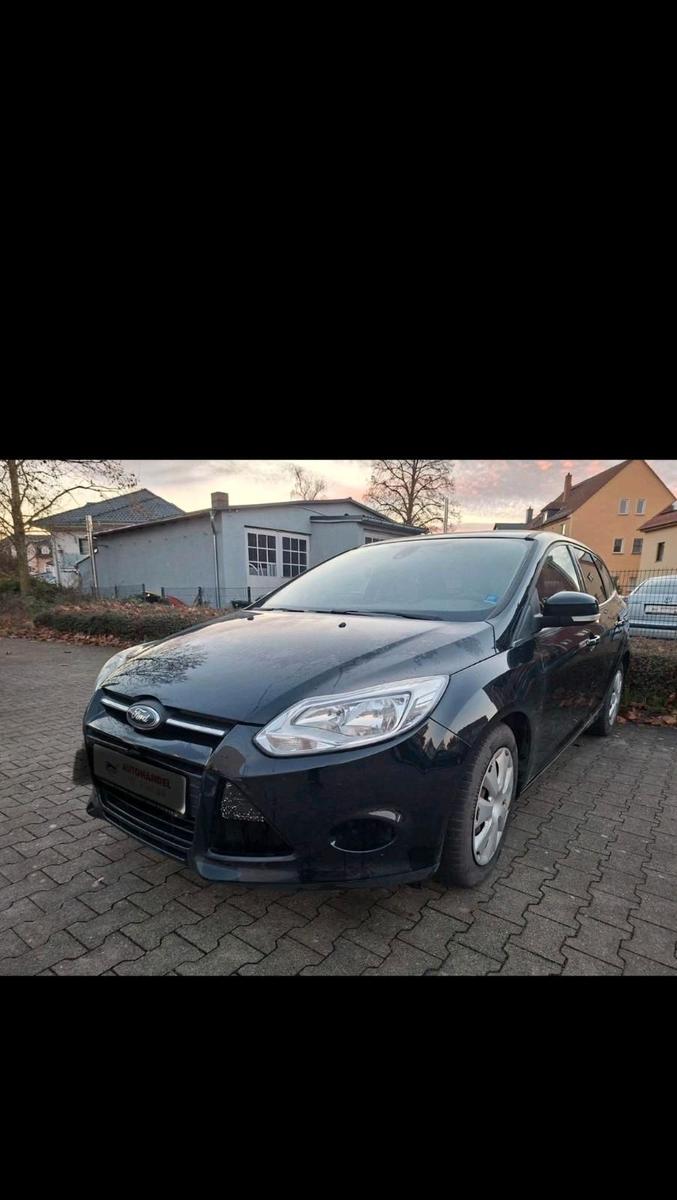 Ford Focus 2014 — photo 9