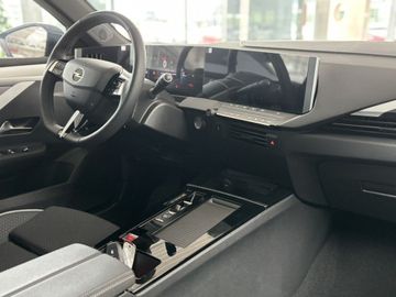 Fotografie 9 des Opel Astra Sports Tourer 1.5 D Automatik AHK RFK Navi
