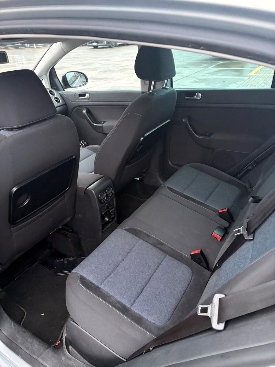 Volkswagen Golf Plus 2011 — photo 11