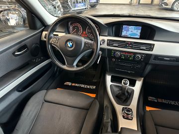 MYAUTOCENTER – Gebraucht- und Jahreswagen mit Werkstattservice in Pfaffenhofen BMW 320 *SERVICENEU*TEMPO*NAVI*KLIMAAUTO*AHK*