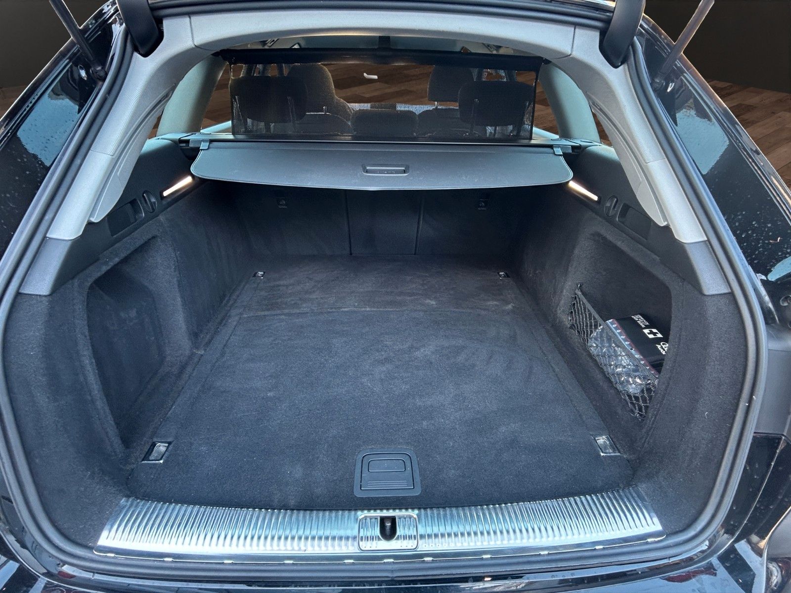 Fahrzeugabbildung Audi A4 Avant 35 TFSI Navi/Klimaaut./Siztheizung/AHK