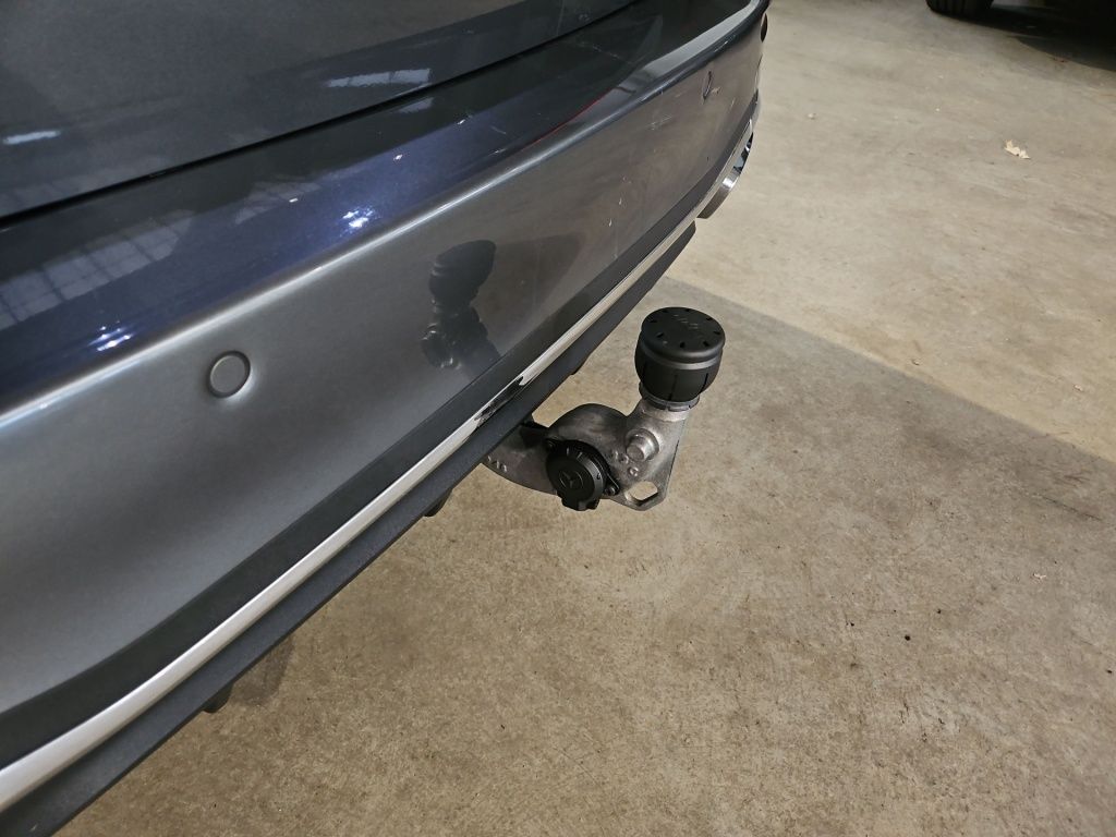 Fahrzeugabbildung Mercedes-Benz C 180 T AMG AHK Totwi. LED SHZ KAM Sport Ambie.