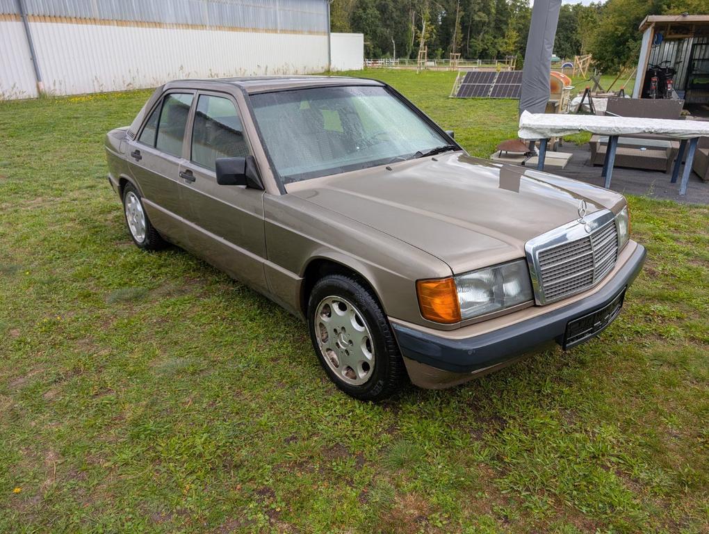 Mercedes-Benz 190