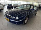 Jaguar X-type 2.0 V6 Executive - blaue Jaguar X-Type