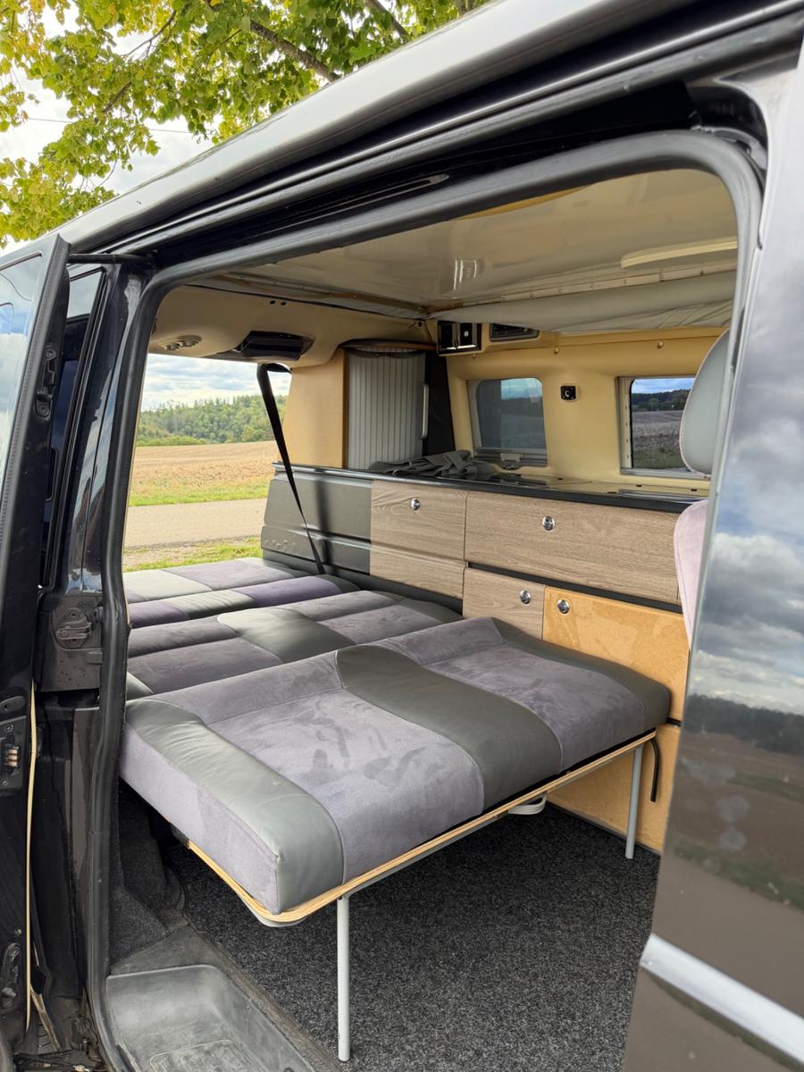 Volkswagen T5 Trident El Camper