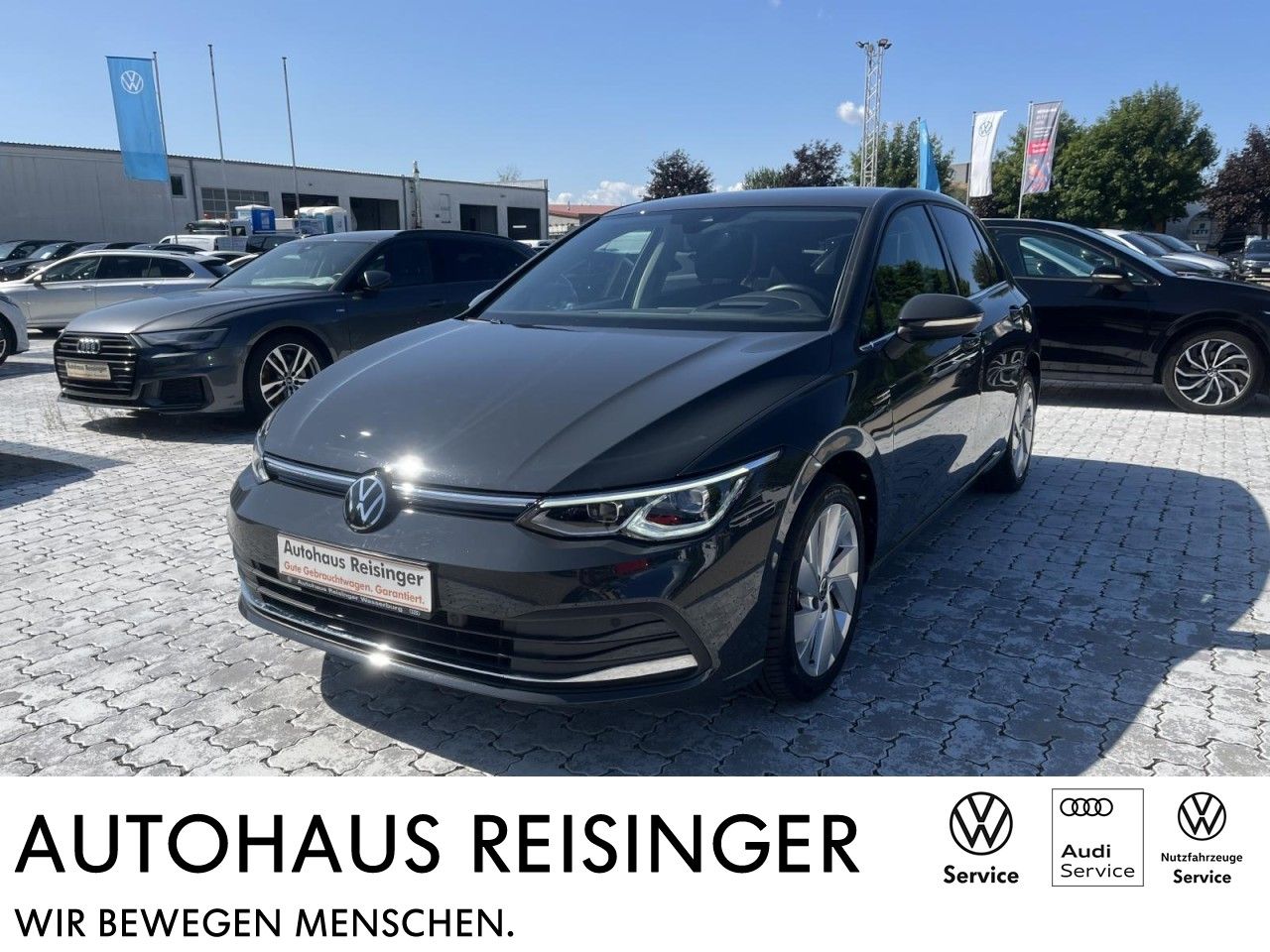 Volkswagen Golf VIII 1.5 TSI Style (LEDPlus+NAVI+APP+ACC+He