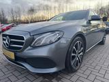 Mercedes-Benz E 200 T Avantgarde *Ambientebeleuchtung*Keyless* - Mercedes-Benz E 200 mit Hybrid-Antrieb