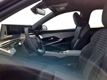 Peugeot 3008 1.2 145 Allure Kam.+KeyLess+LED+SHZ+PDC