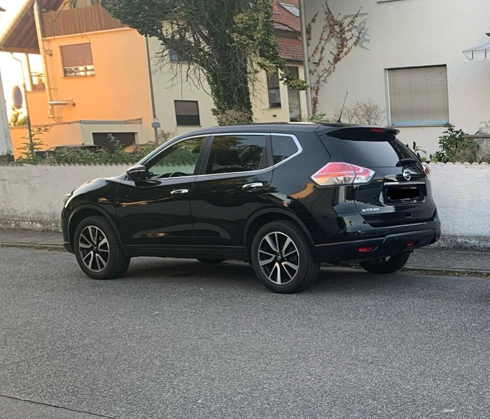 NISSAN X-Trail
