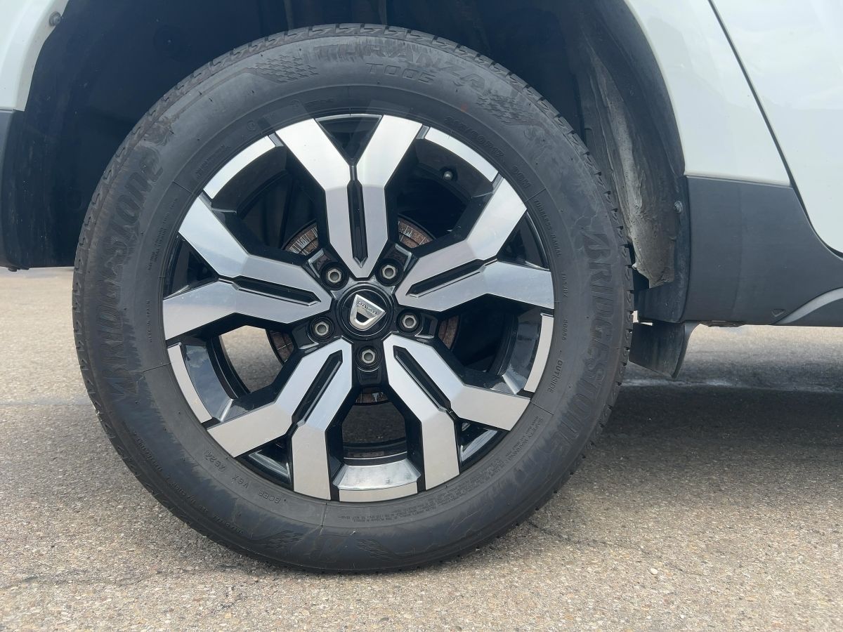 Fahrzeugabbildung Dacia Duster Prestige+ TCe 100 LPG Navi Klimaaut. SHZ