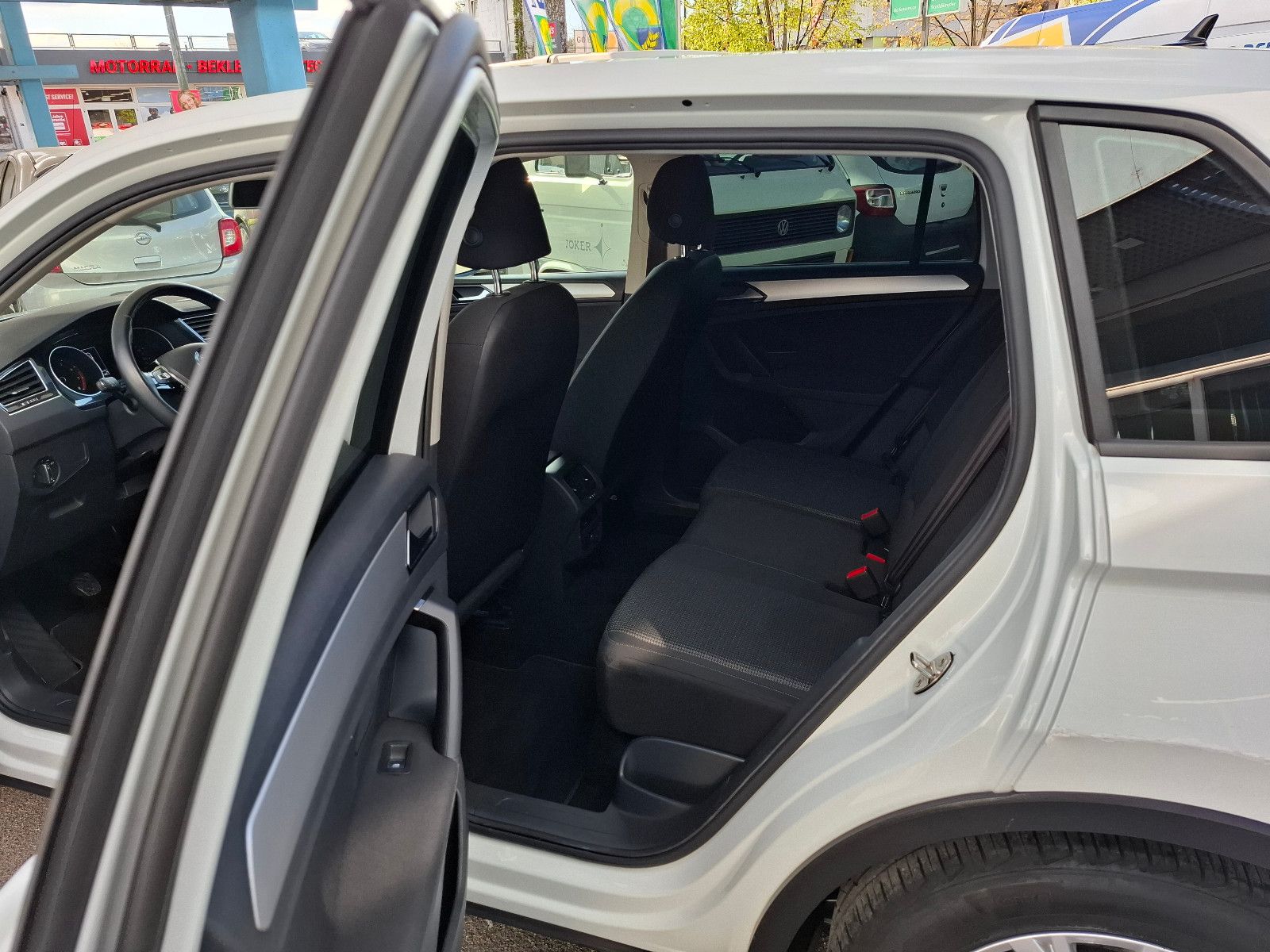 Volkswagen Tiguan Trendline 1,4 BMT/Start-Stopp , 56000km!! foto 16