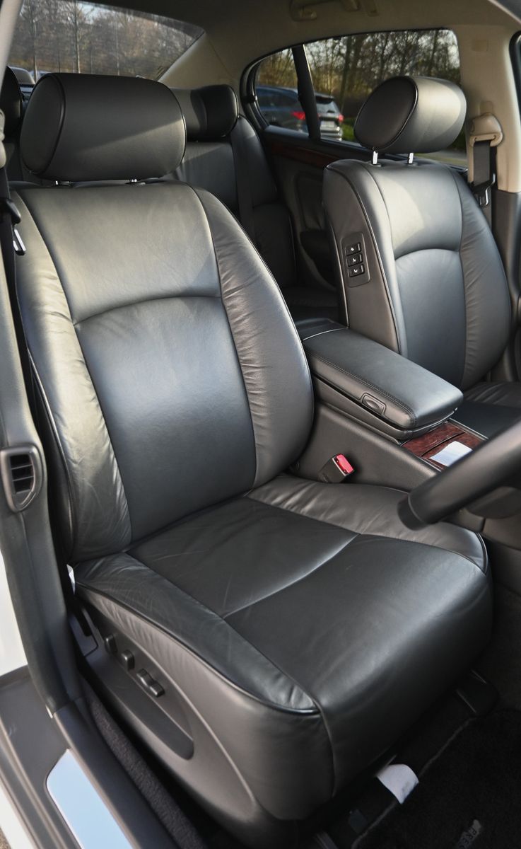 Nissan President (PGF50) – Bild 11