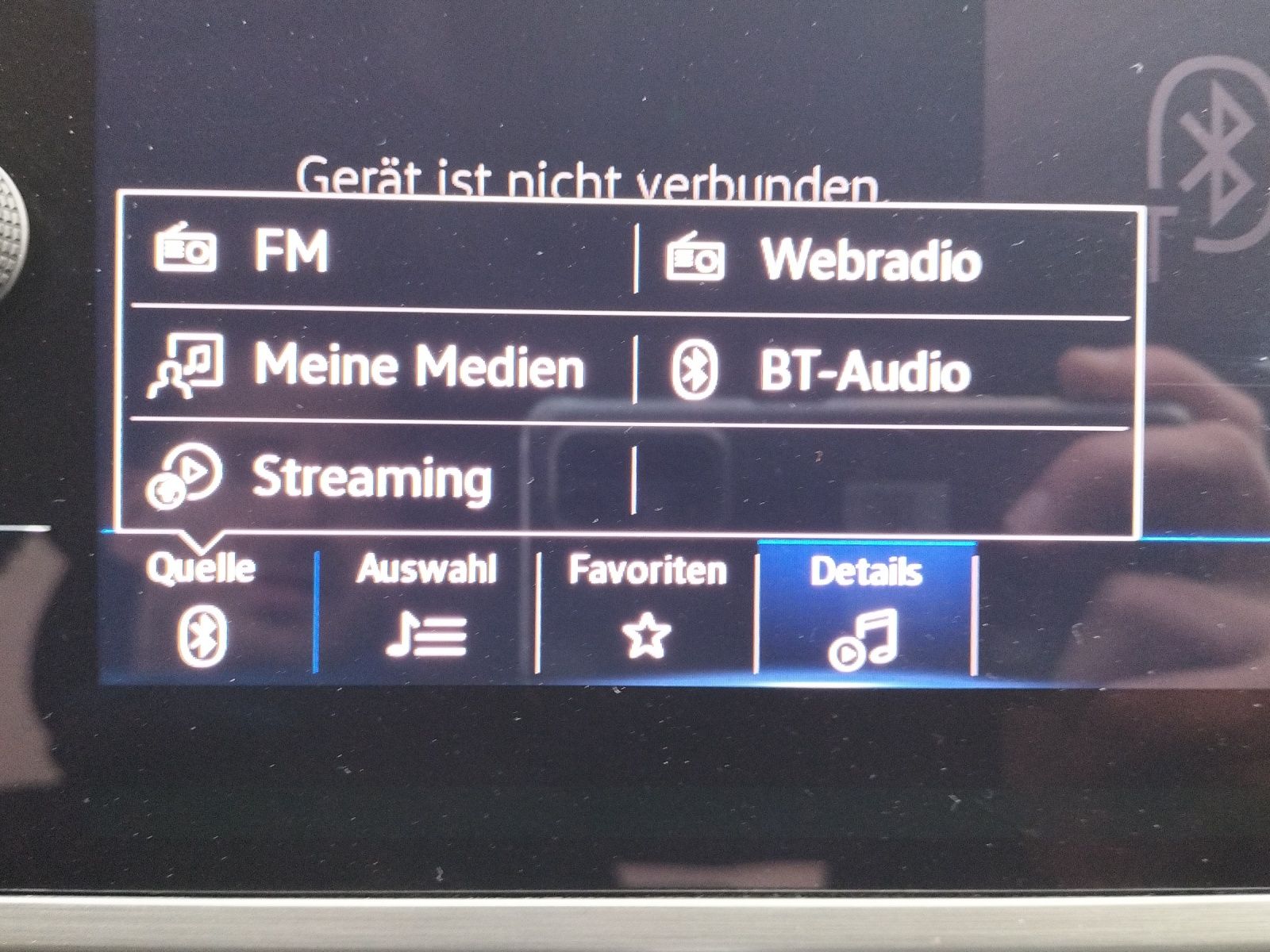 Fahrzeugabbildung Volkswagen Passat Variant TDI DSG LED ACC SH WeConnect Navi