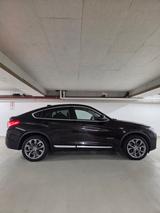 BMW X4 xDrive28i AT xLine xLine - BMW X4 xLine mit Benzin-Antrieb