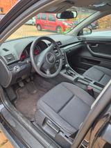 Audi A4 2.0/Nichtraucherfahrzeug/TÜV/Anmeldung - Audi A4 aus 2002: 2.0
