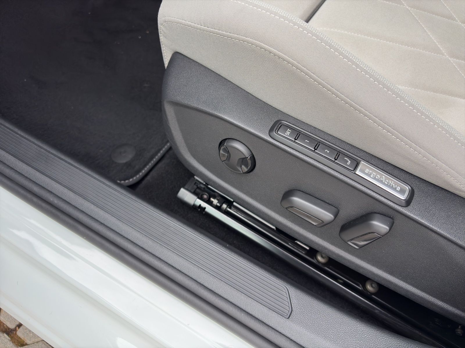 Volkswagen Golf - Bild 14