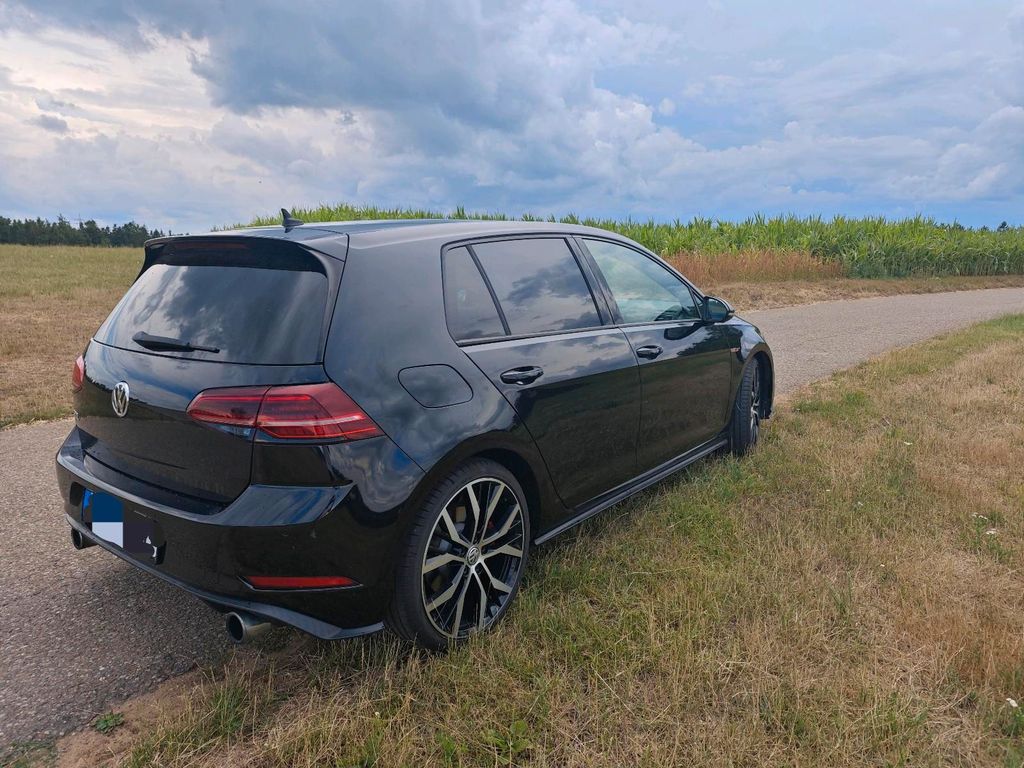Image of Volkswagen Golf