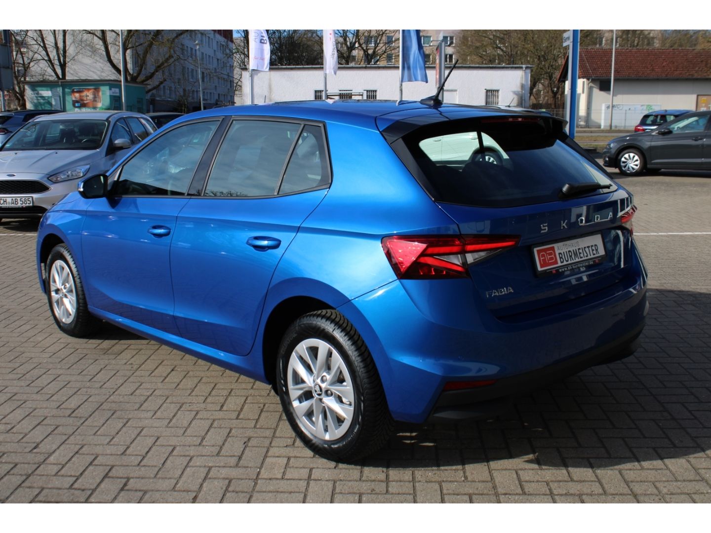 Fahrzeugabbildung SKODA Fabia Selection Drive Plus 1,0 TSI LED Full Link