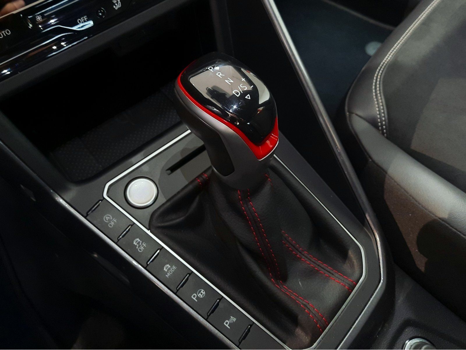 Fahrzeugabbildung Volkswagen Polo GTI DSG *Navi*Cam*PDC*LED*Sitzhzg*ACC*App*